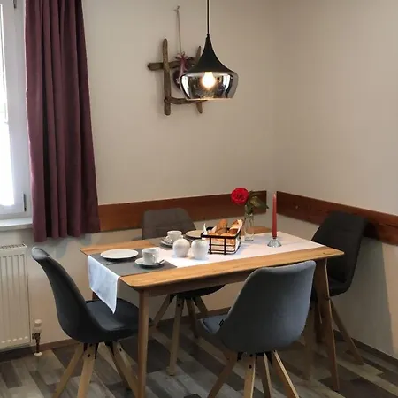 Apartmán Beim Holzwurm Andy